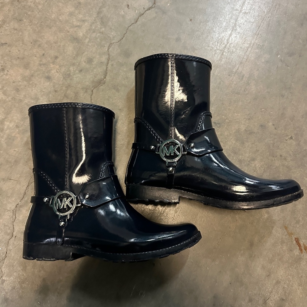 Michael Kors navy rain Boots